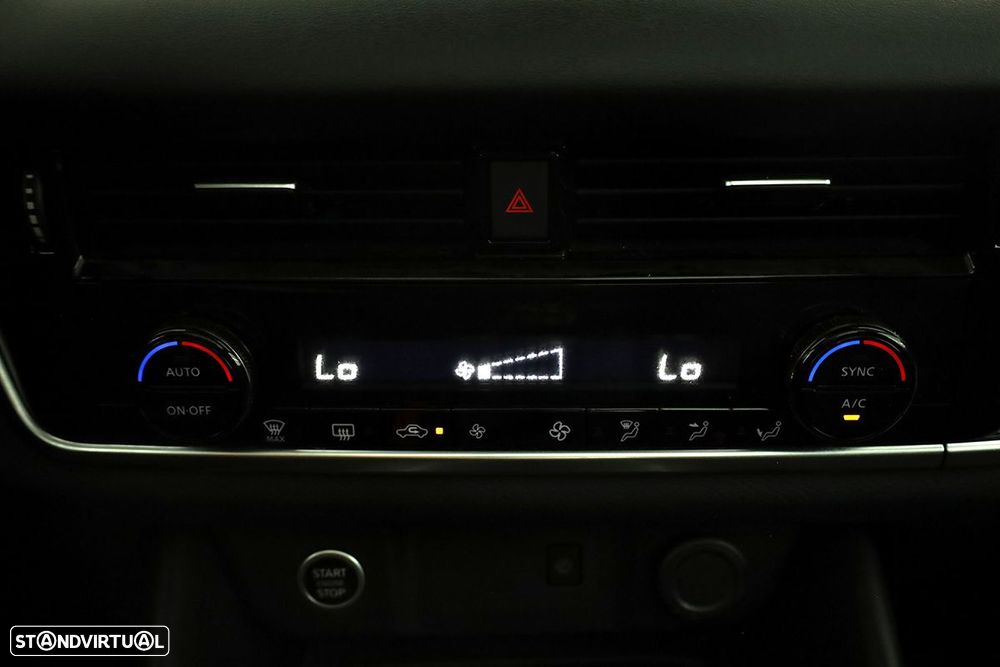 Nissan Qashqai 1.3 DIG-T N-Connecta - 13