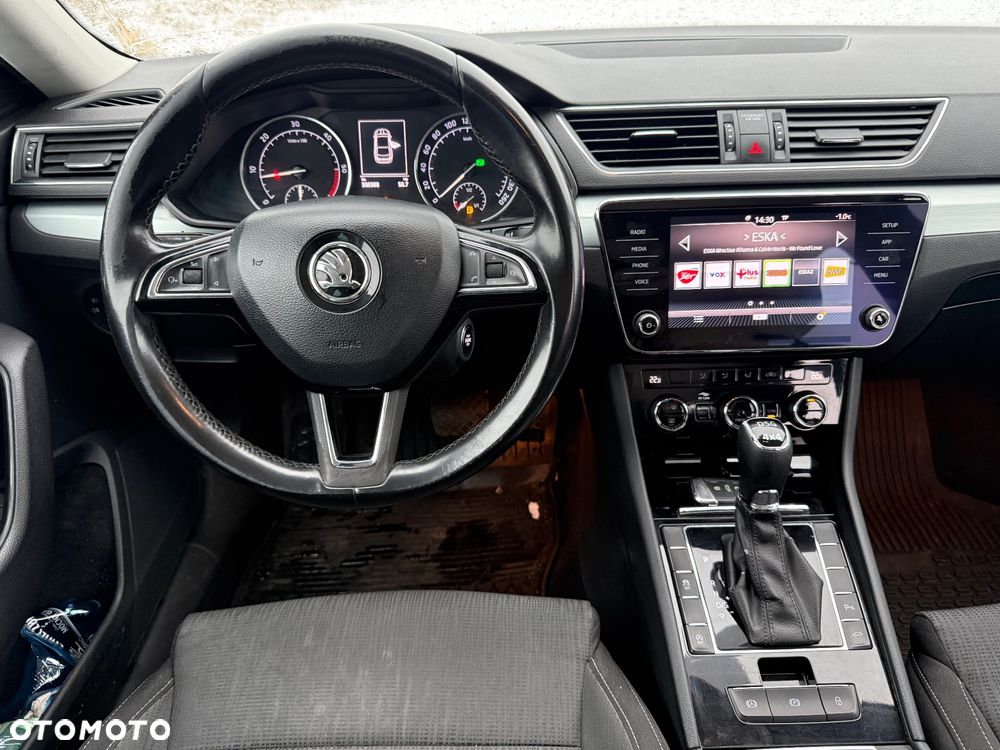 Skoda Superb 2.0 TDI 4x4 Ambition DSG - 10