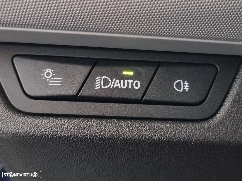 BMW 225xe Active Tourer e xDrive - 24
