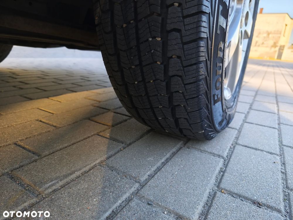Volkswagen Transporter Mixt - 22