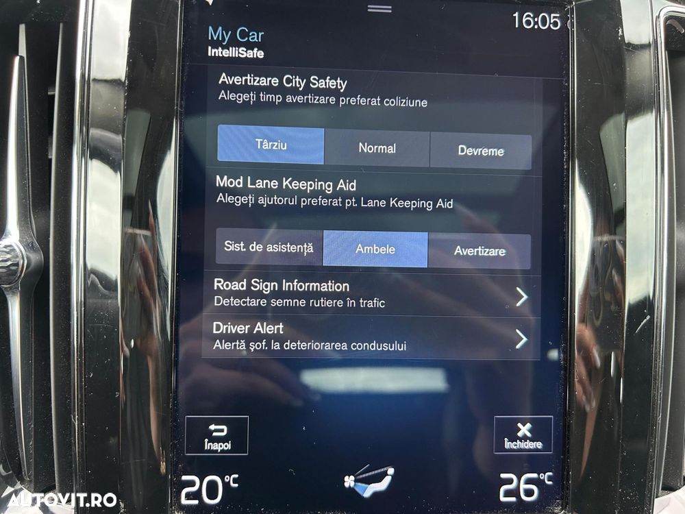 Volvo XC 60 T8 Twin Engine AWD Momentum - 22