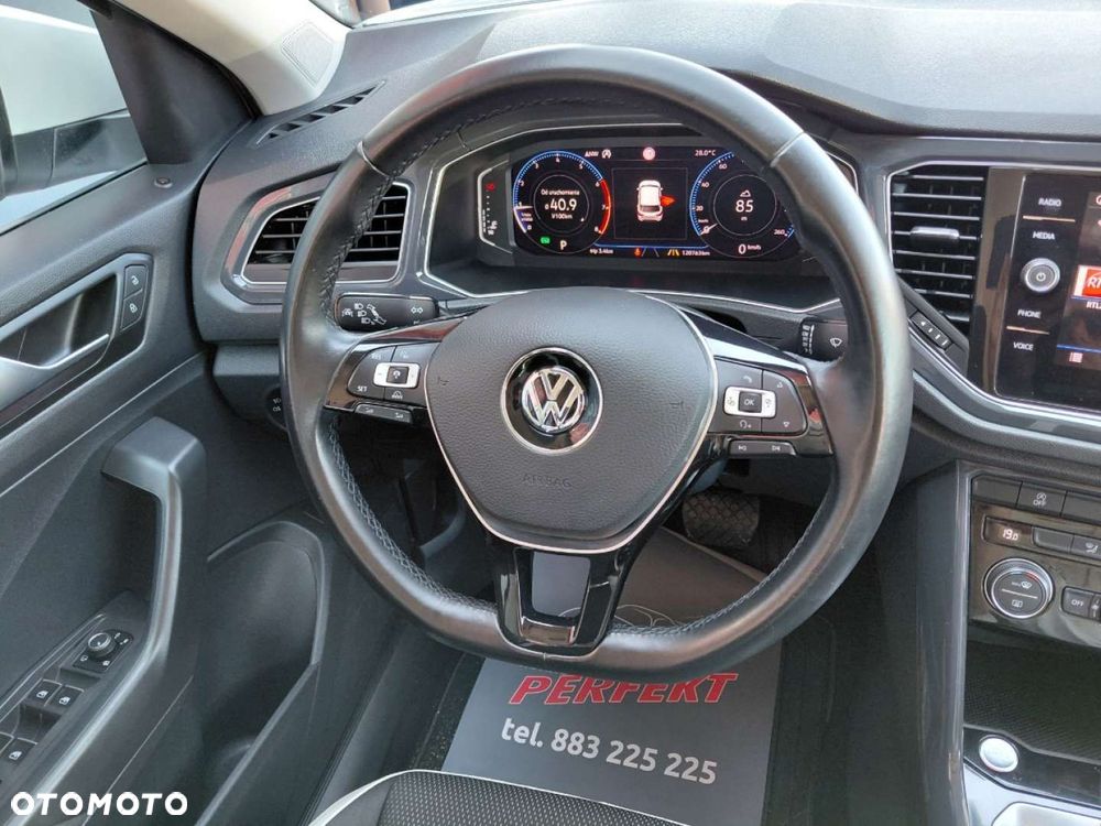 Volkswagen T-Roc - 18