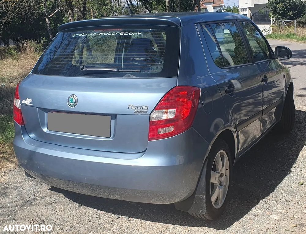 Skoda Fabia 1.2 HTP Ambiente - 10
