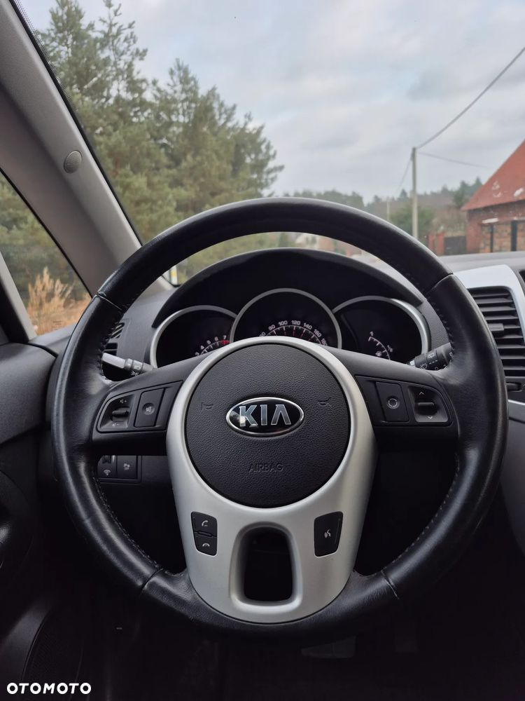 Kia Venga 1.6 Business Line - 21