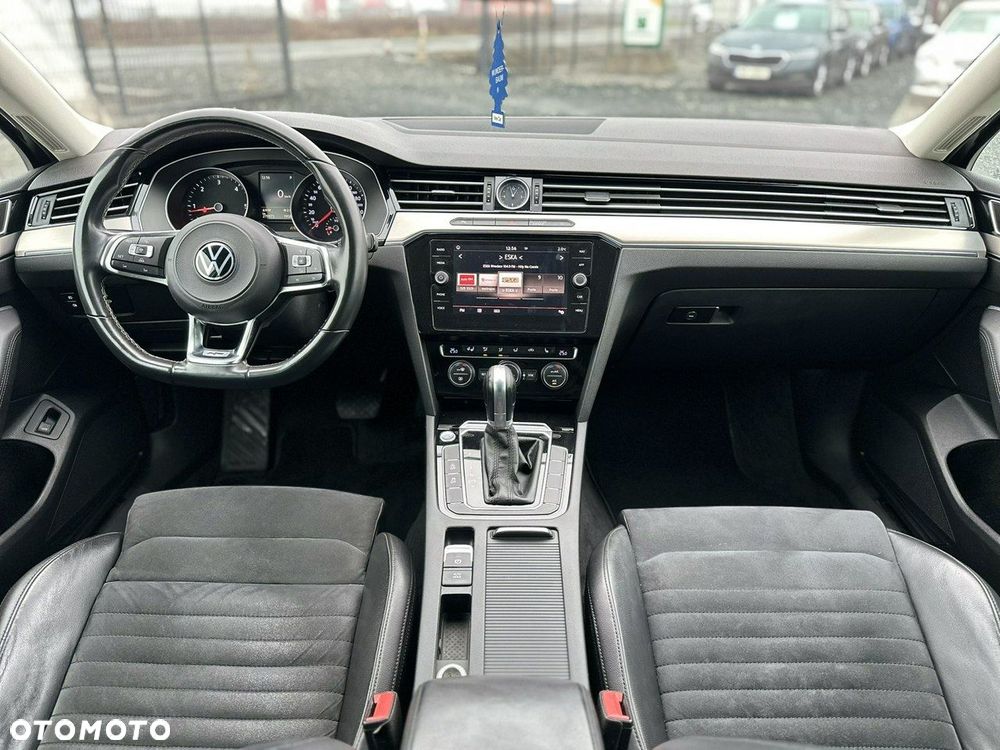 Volkswagen Passat - 28