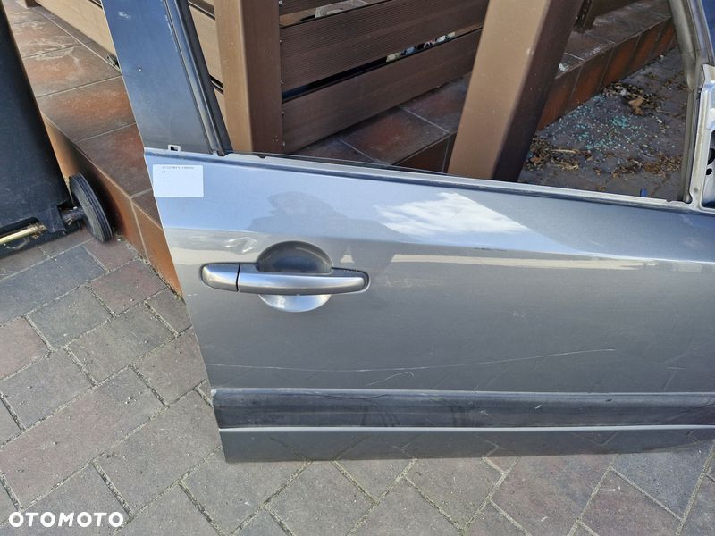 suzuki sx4 i 1 drzwi prawy przód prawe przednie - 3