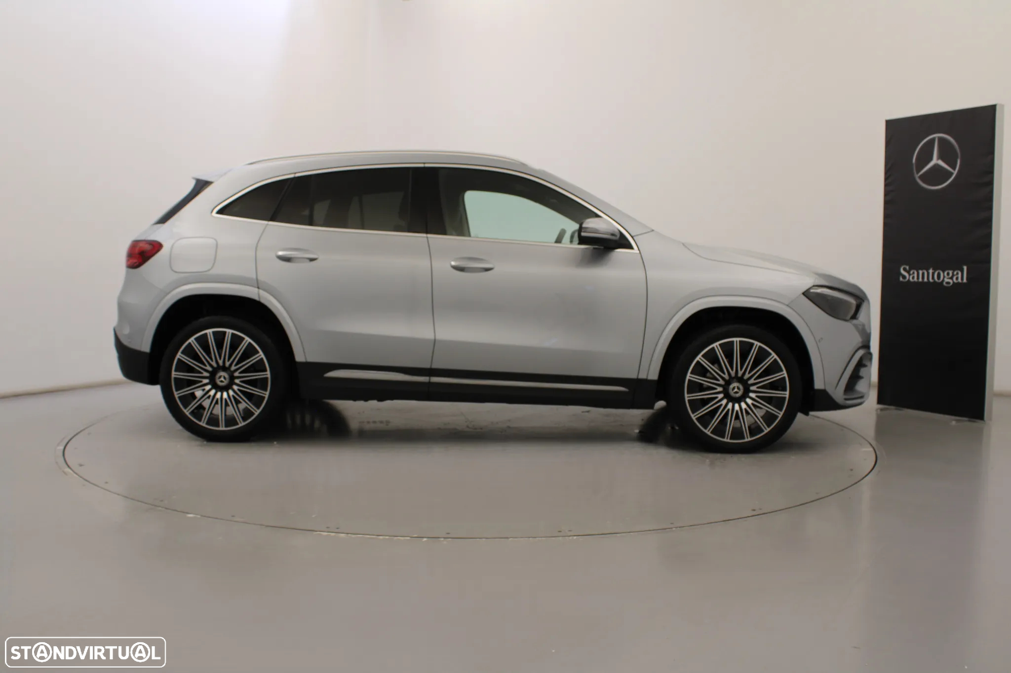 Mercedes-Benz GLA 250 e AMG Line - 4