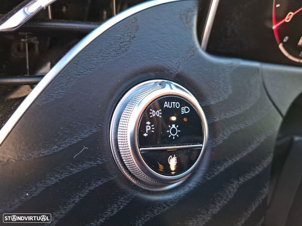 Mercedes-Benz E 220 d - 21