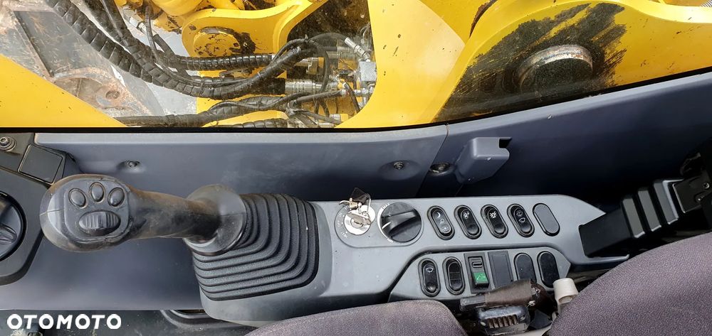 Komatsu PC240 NLC-10 - 12