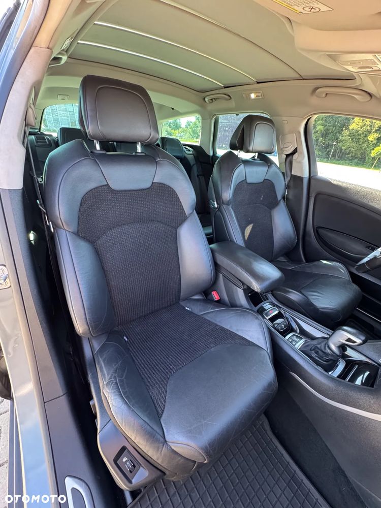 Citroën C5 Tourer V6 HDi 205 Biturbo FAP Exclusive - 35