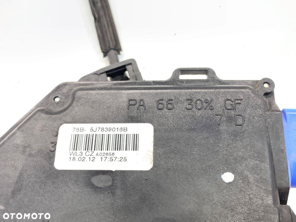 ZAMEK DRZWI PRAWY TYŁ  SKODA ROOMSTER (5J7) 2006 - 2015 1.4 63 kW [86 KM] benzyna 2006 - 2015 - 5