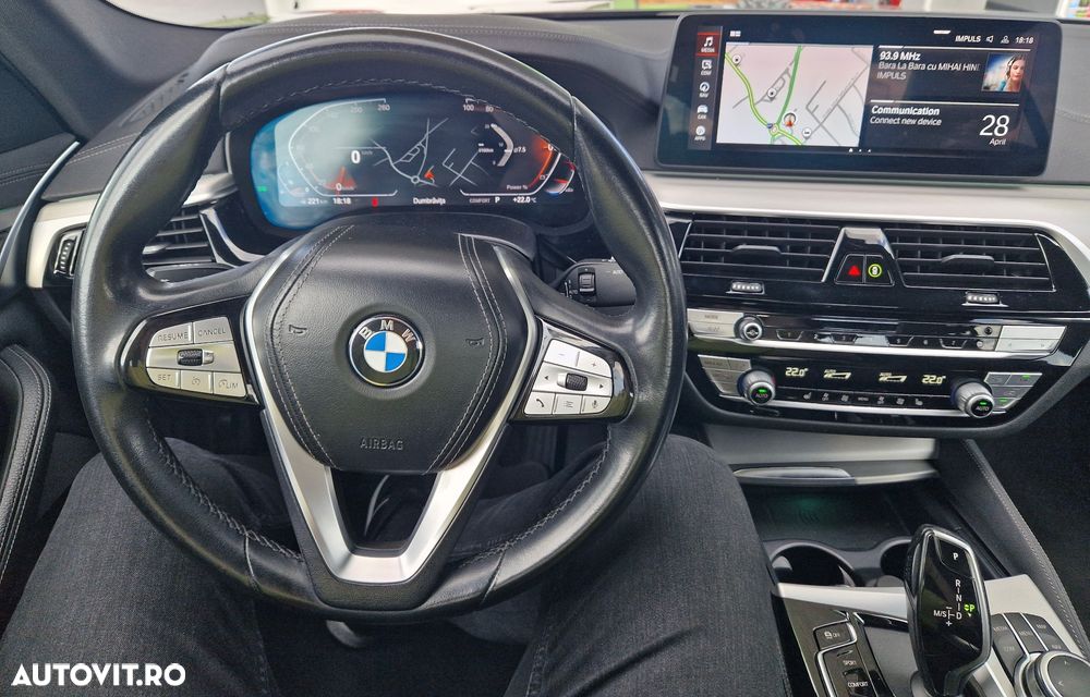 BMW Seria 5 520i AT MHEV - 10