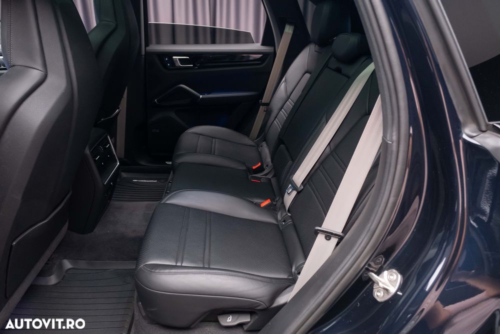 Porsche Cayenne E-Hybrid Tiptronic S Platinum Edition - 29