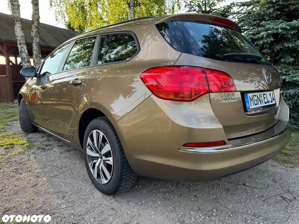 Opel Astra - 2