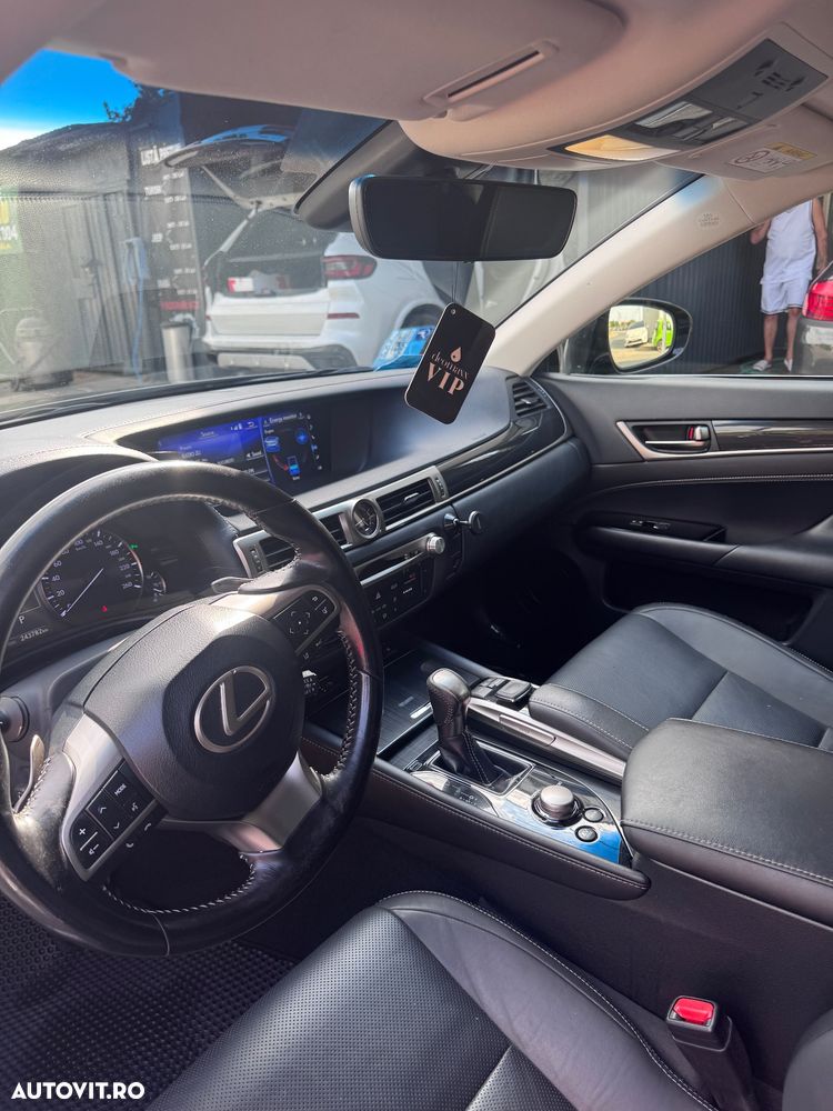 Lexus Seria GS - 8