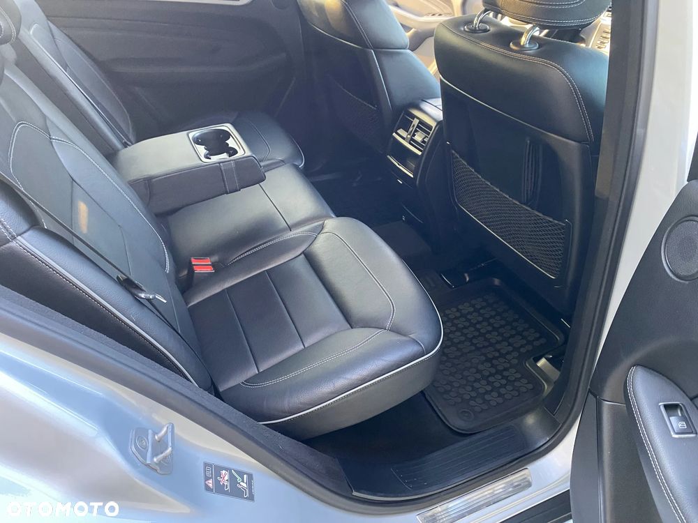 Mercedes-Benz ML 350 BlueTEC 4MATIC 7G-TRONIC - 25