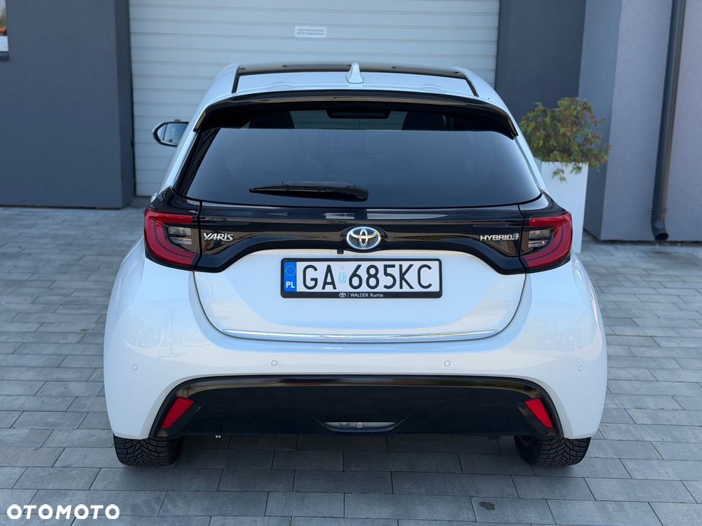 Toyota Yaris Hybrid 100 Selection Platinum - 5