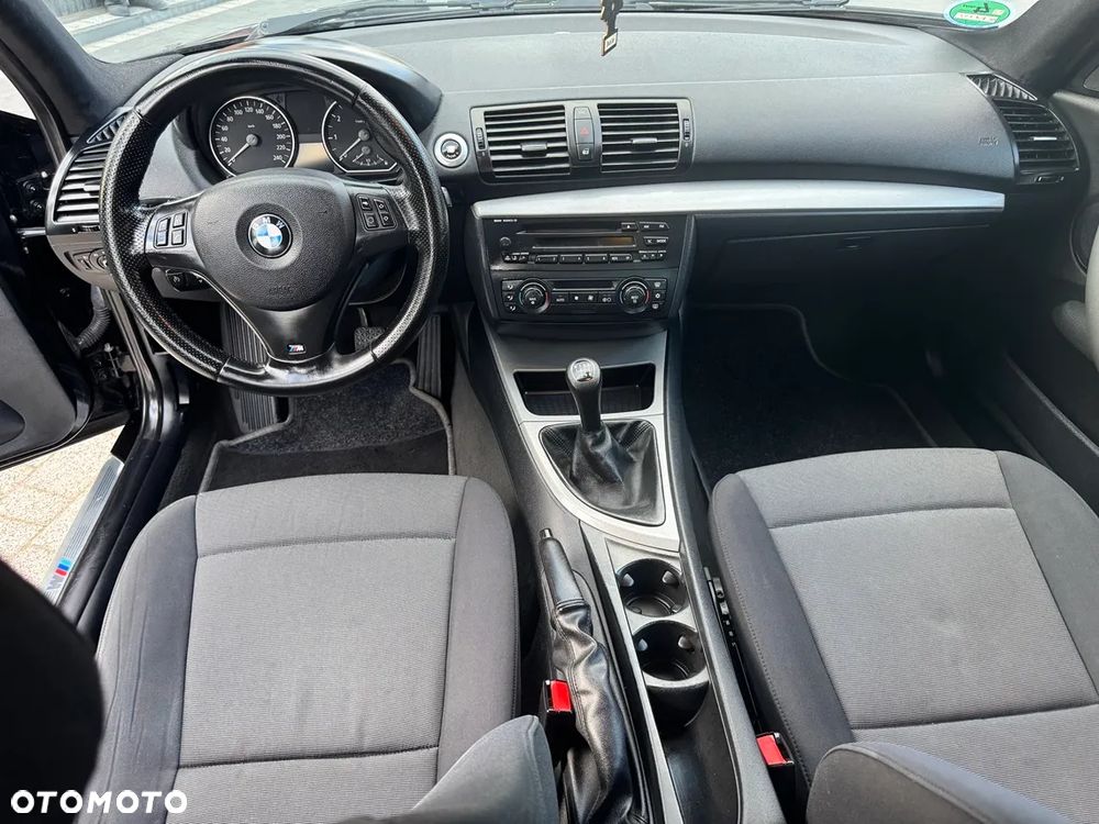 BMW Seria 1 118i - 22