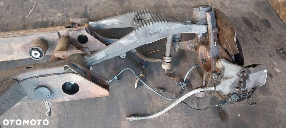 KOMPLETNE ZAWIESZENIE BELKA SANKI TYŁ WAHACZE ZWROTNICE MERCEDES W163 ML - 4