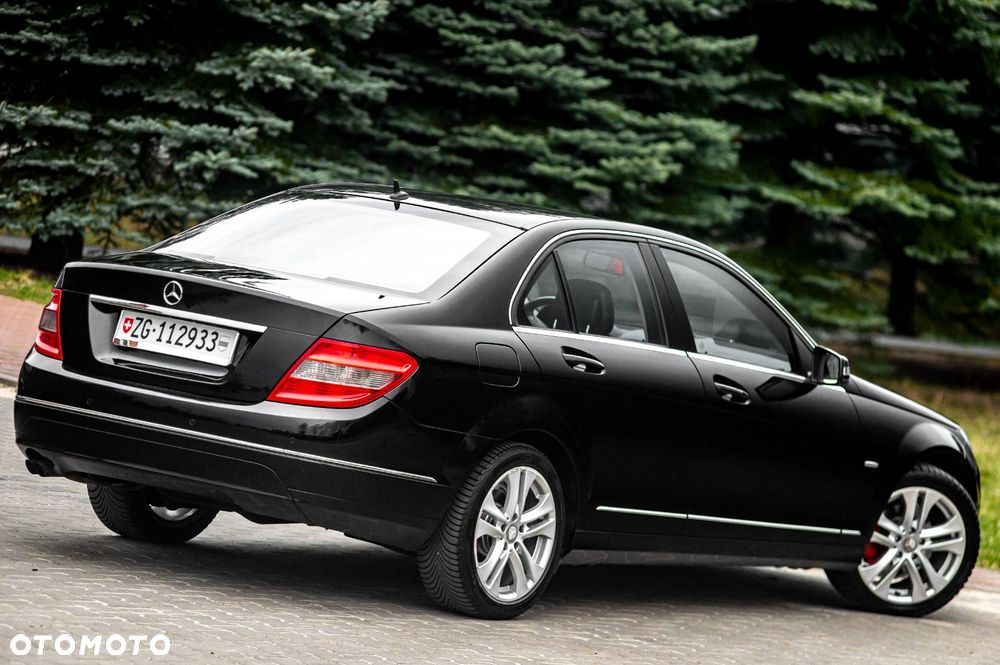 Mercedes-Benz Klasa C 180 BlueEFFICIENCY 7G-TRONIC Avantgarde - 10