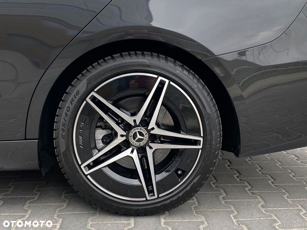 Mercedes-Benz Klasa C 200 d mHEV AMG - 35