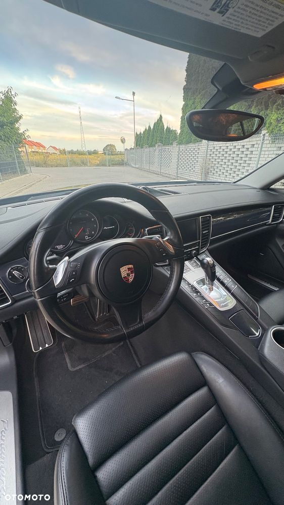Porsche Panamera PDK - 27