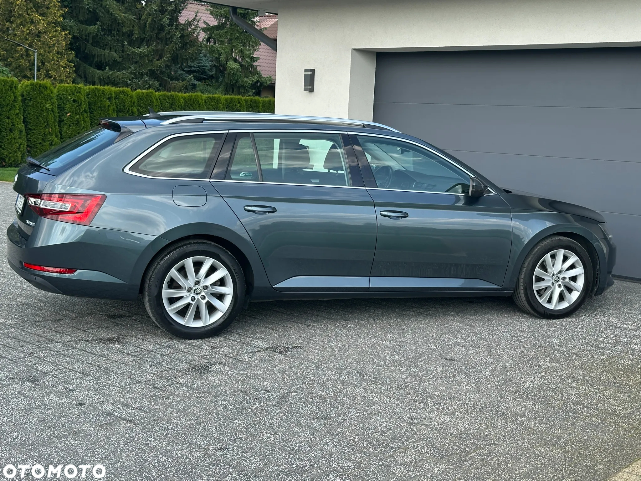 Skoda Superb 2.0 TDI SCR Style DSG - 9