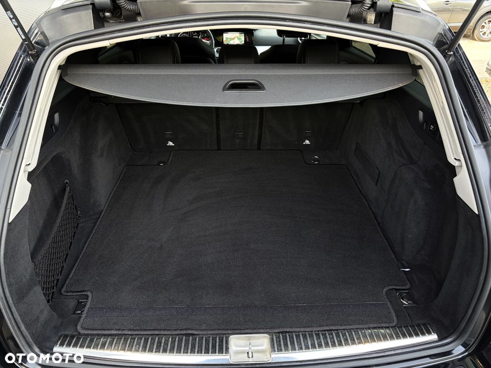 Mercedes-Benz Klasa E 220 d 9G-TRONIC - 35