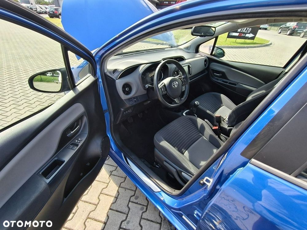 Toyota Yaris - 10