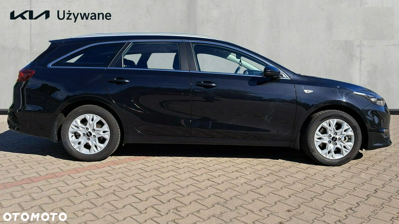 Kia Ceed - 4
