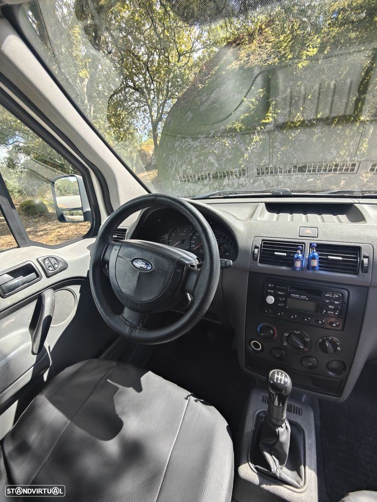 Ford Transit Connect - 8