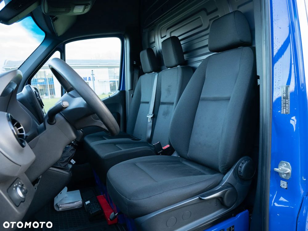 Mercedes-Benz Sprinter - 17