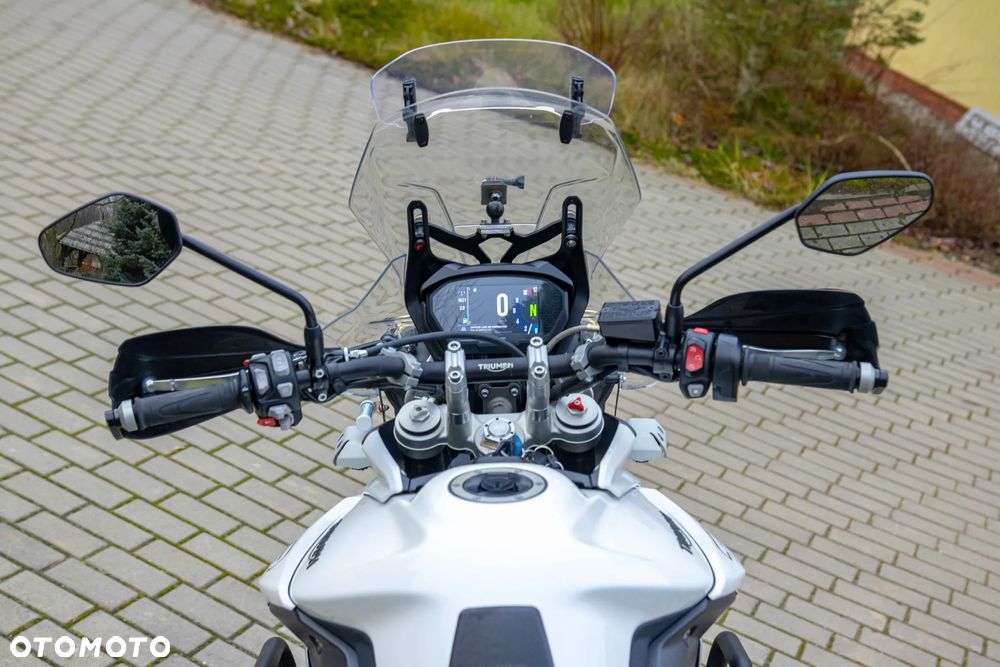 Triumph Tiger - 25