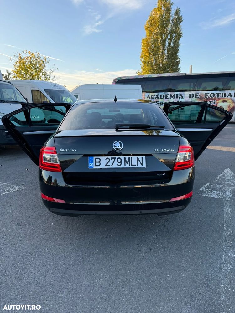 Skoda Octavia 2.0 TDI 4x4 DSG Style - 9