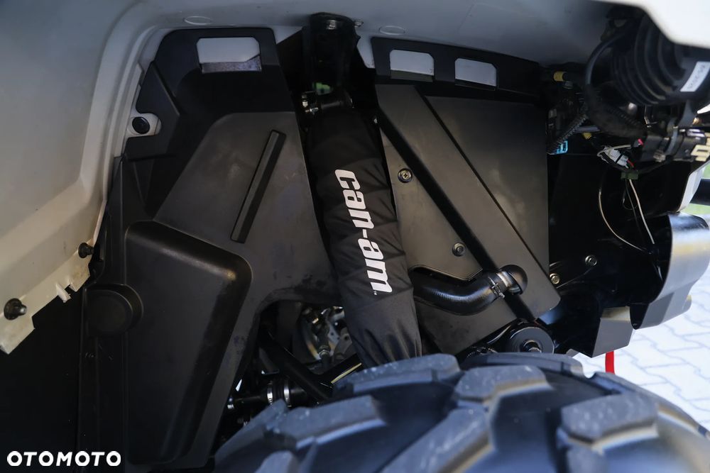 Can-Am Outlander - 7