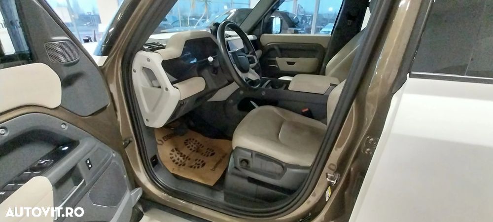 Land Rover Defender - 9