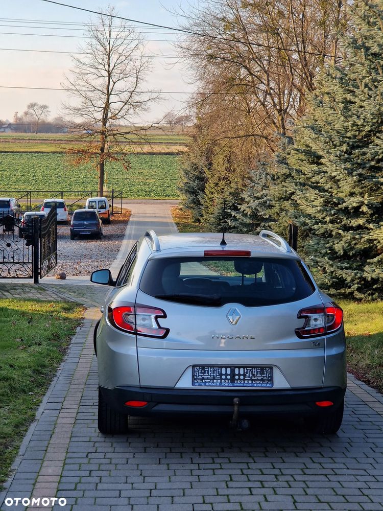 Renault Megane TCe 130 Dynamique - 8