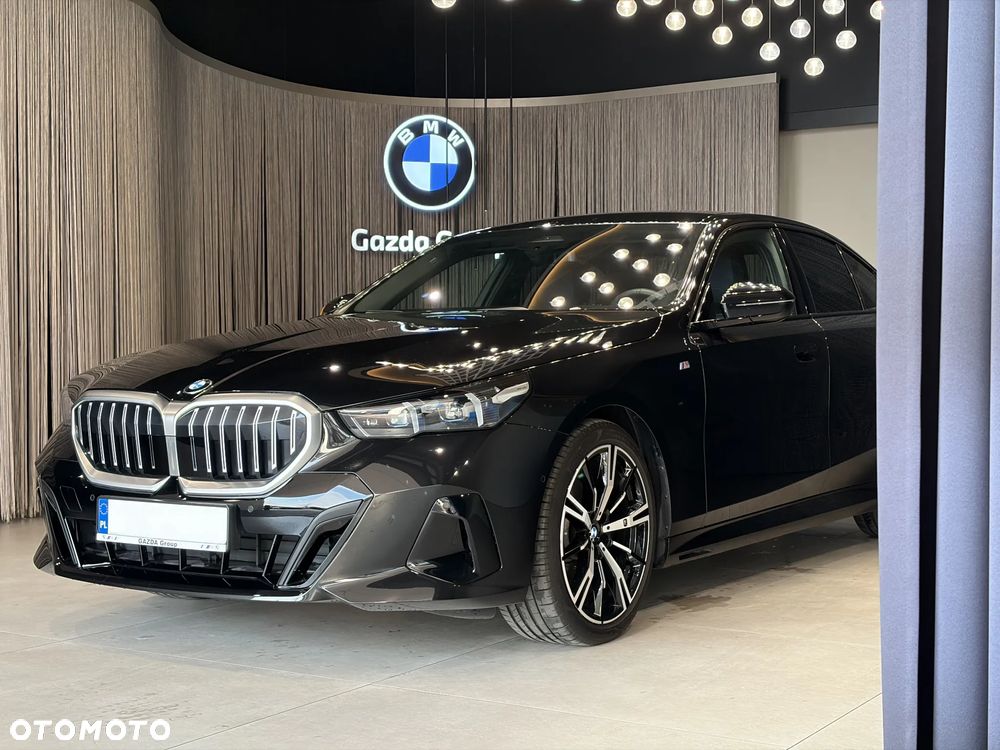 BMW Seria 5 520i mHEV M Sport - 6