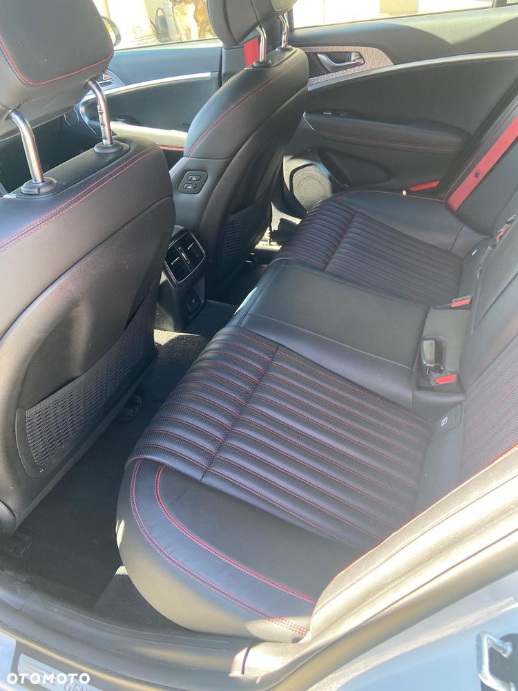 Genesis G70 2.2 D RWD 8AT Sport - 7