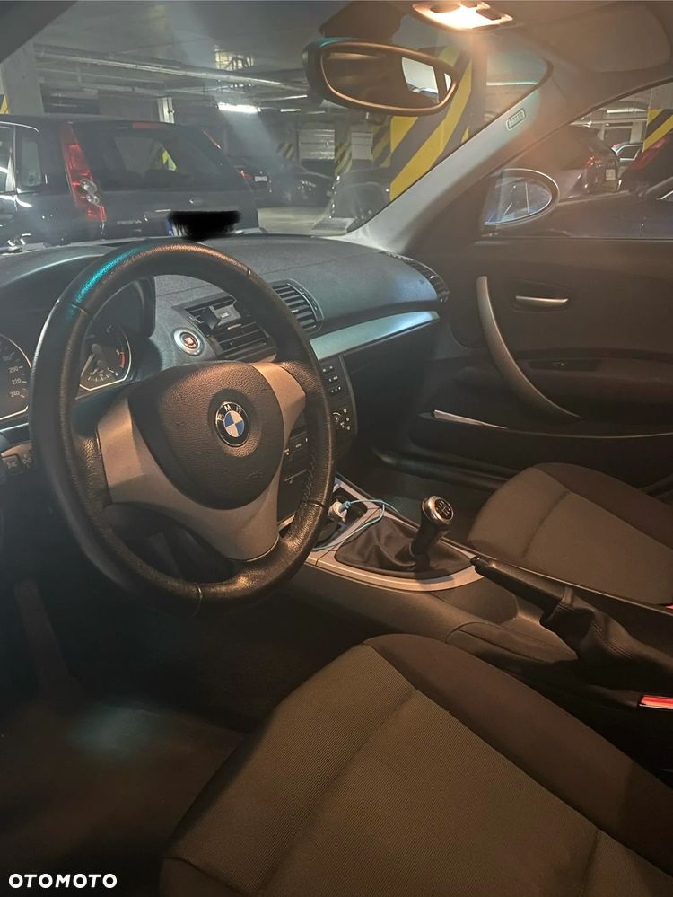 BMW Seria 1 118d - 6