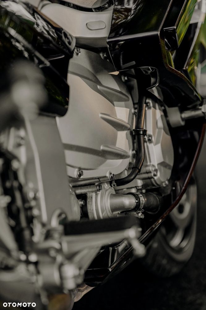 Yamaha FJR - 11