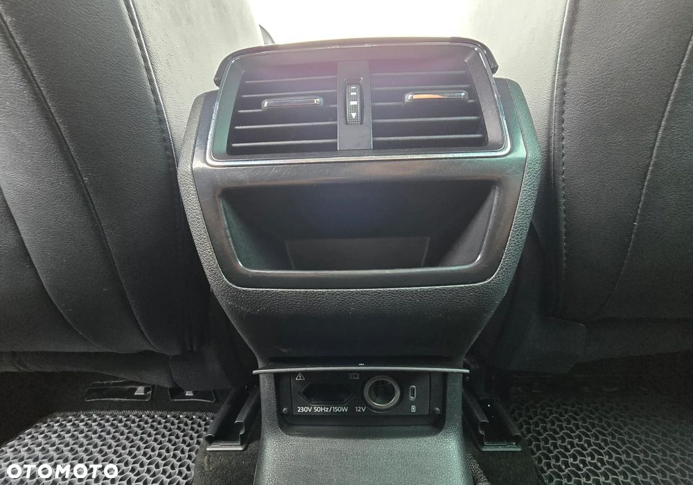 Skoda Karoq 1.5 TSI ACT 4x2 Style DSG - 33