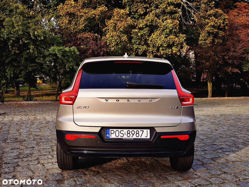 Volvo XC 40 B5 AWD Ultimate Dark - 13