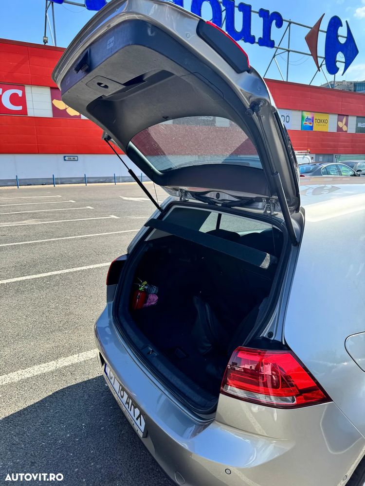 Volkswagen Golf 1.6 TDI BlueMotion Technology Comfortline - 19