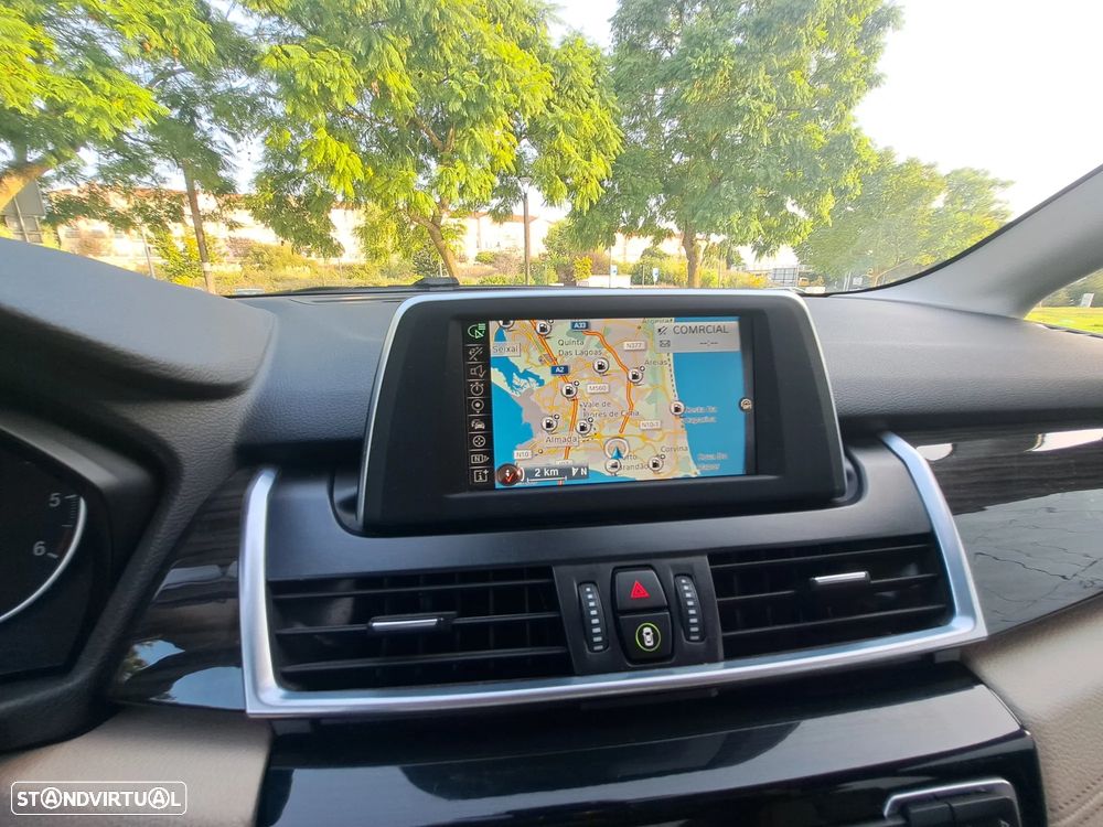 BMW 216 Active Tourer d Luxury Line - 29
