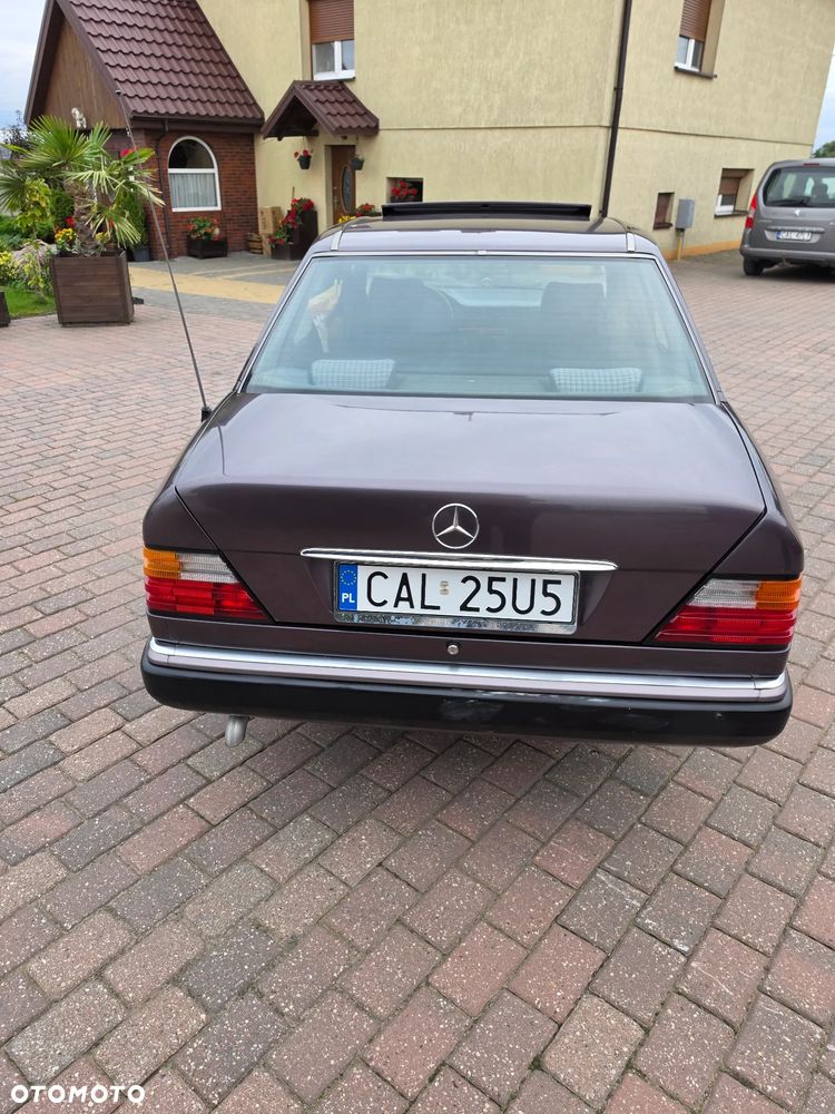 Mercedes-Benz W124 (1984-1993) - 10