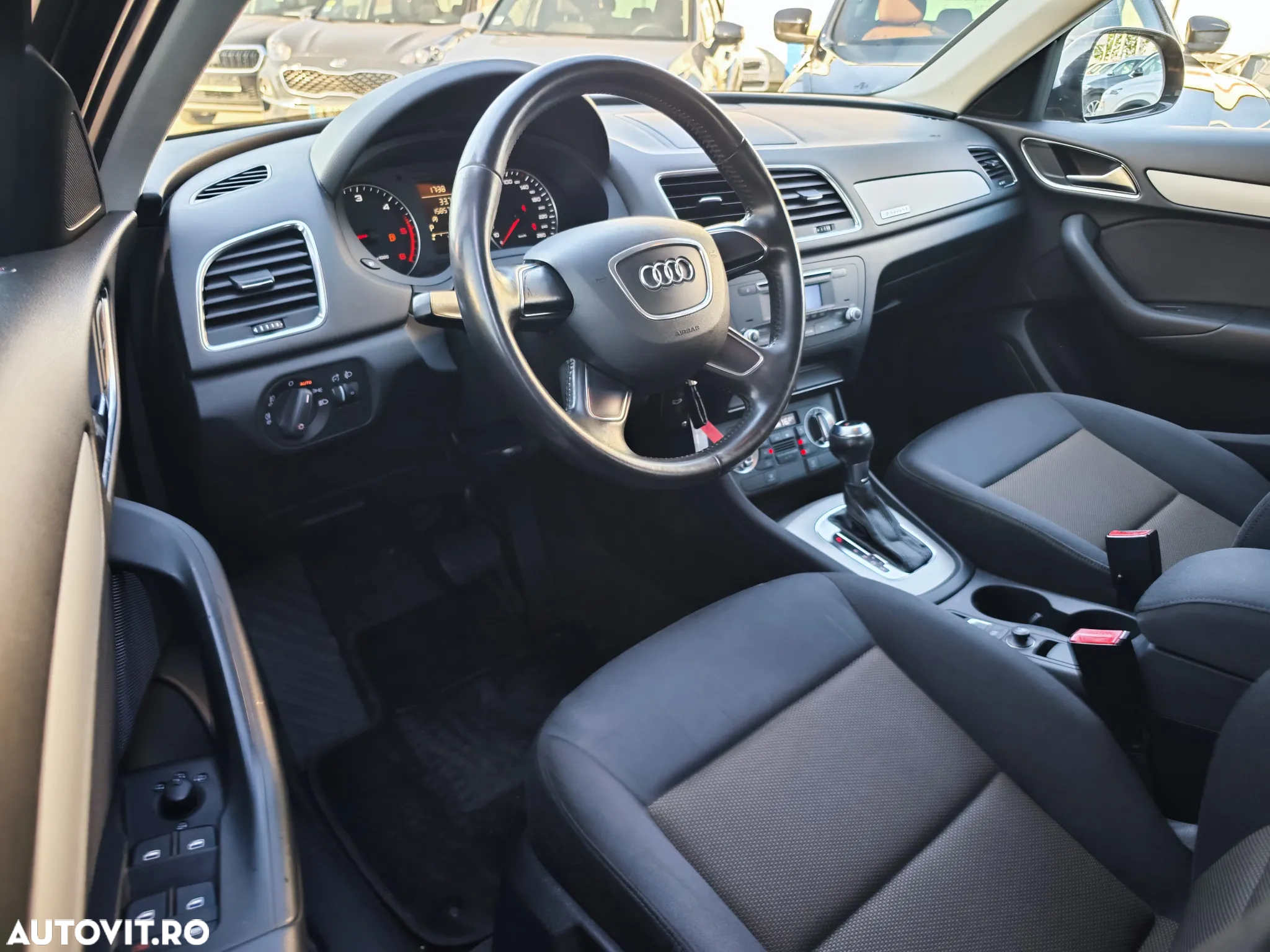 Audi Q3 2.0 TDI Quattro S tronic - 11