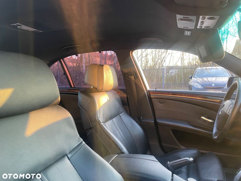 BMW Seria 5 535d Edition Exclusive - 26