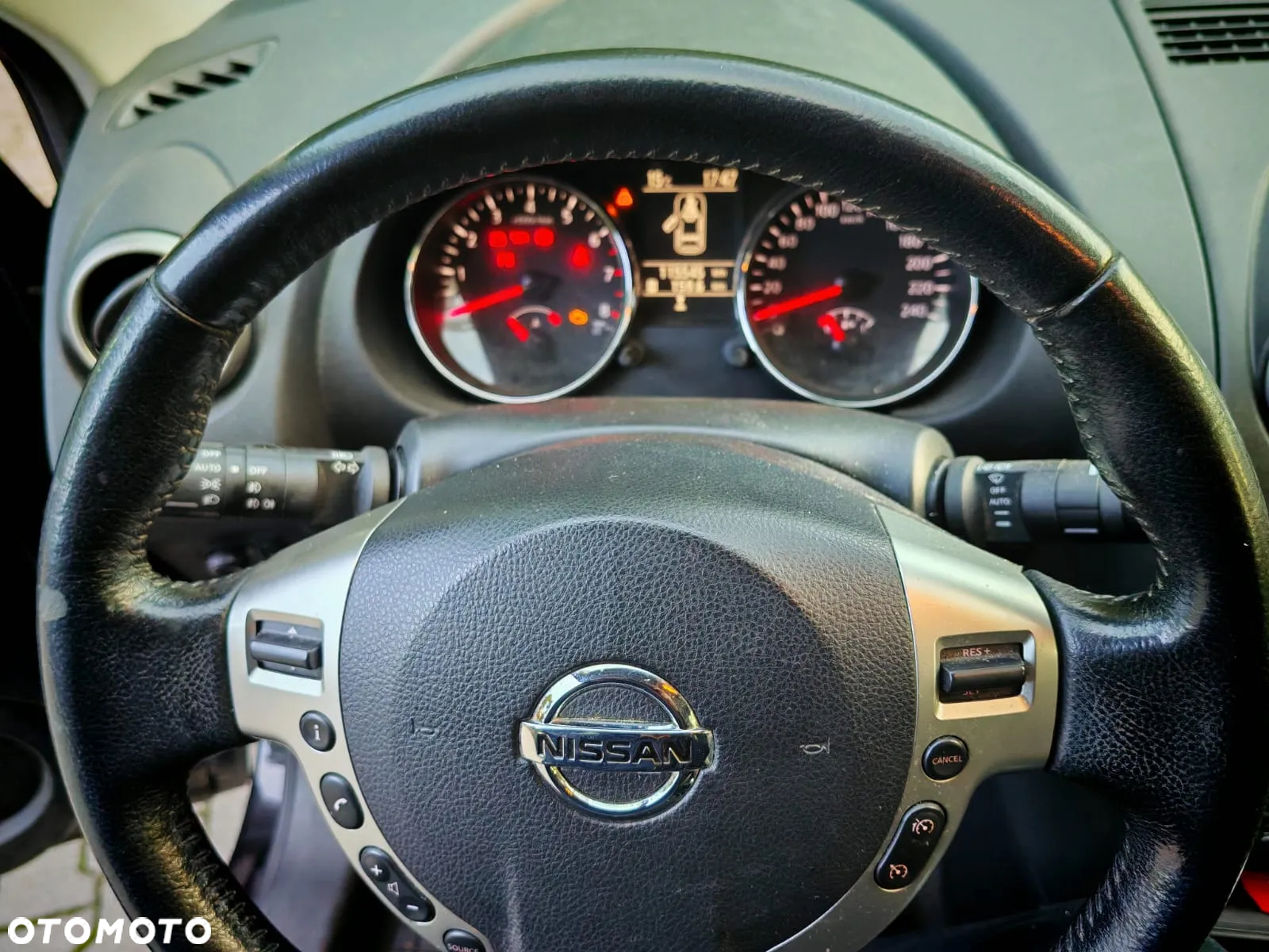 Nissan Qashqai 1.6 Acenta - 10
