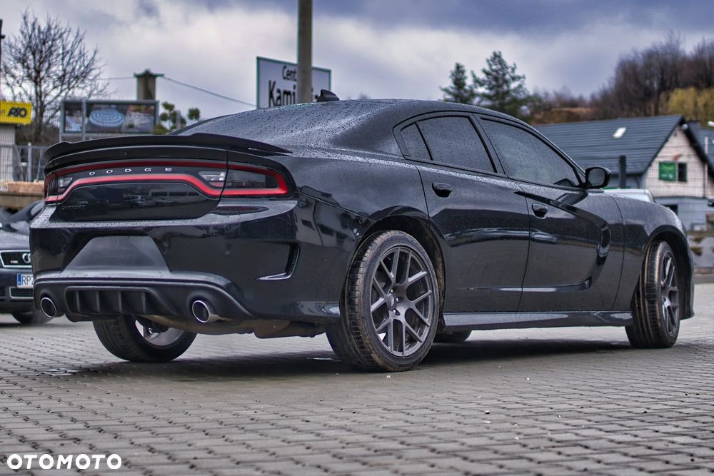 Dodge Charger - 8